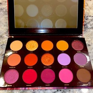Hipdot 15 pan eyeshadow palette